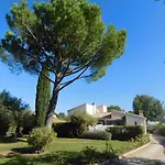 Les Bougainvillees De Camargue Villetelle