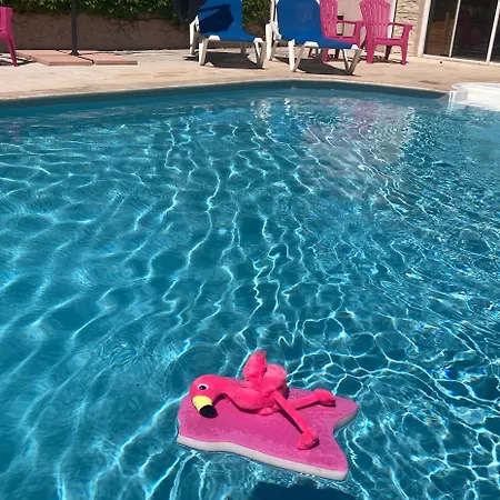 Prázdninový dům Les Bougainvillees De Camargue