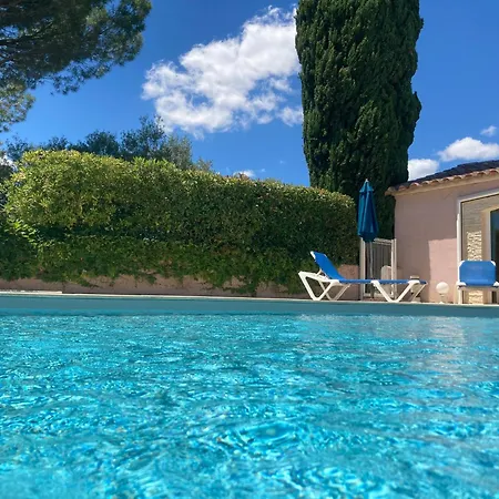 Les Bougainvillees De Camargue Holiday home Villetelle