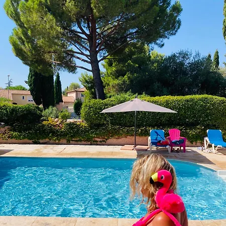 Prázdninový dům Les Bougainvillees De Camargue Villetelle
