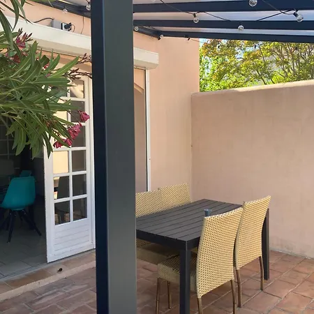 Les Bougainvillees De Camargue Prázdninový dům *