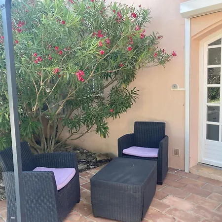 Holiday home Les Bougainvillees De Camargue Villetelle