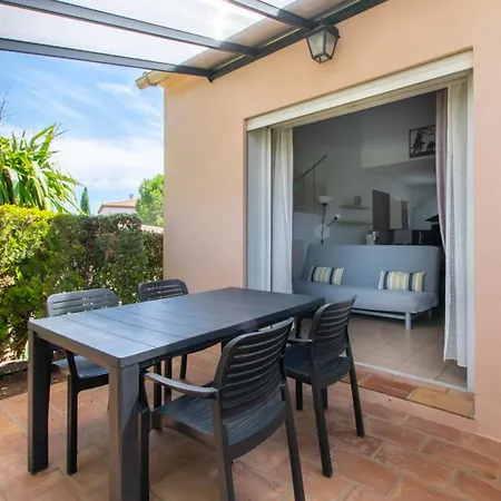 Les Bougainvillees De Camargue Holiday home
