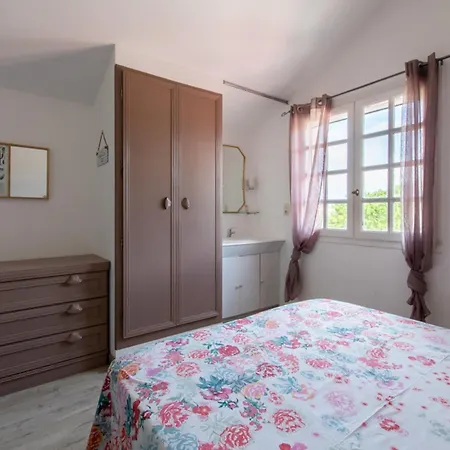 Holiday home Les Bougainvillees De Camargue