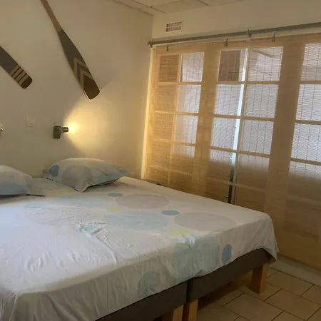 Les Bougainvillees De Camargue Holiday home *